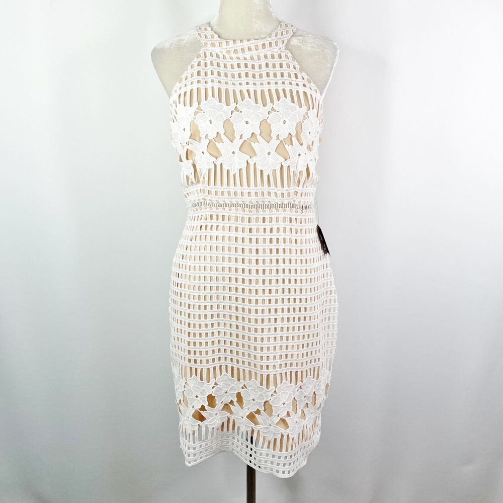 Lulu's Crochet Lace Dress Size Large White Halter Sleeveless Floral Sheath Zip